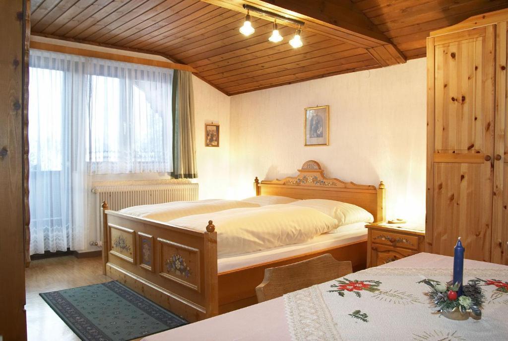 Gasthof Pension St. Wolfgang Kirchberg am Wechsel Bilik gambar