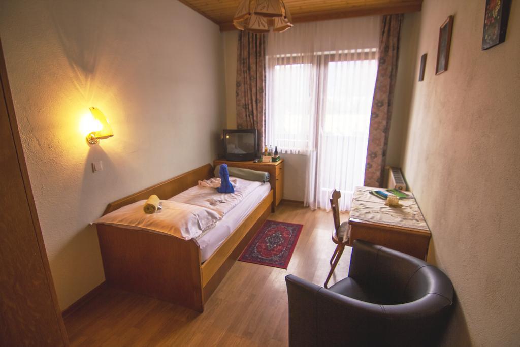 Gasthof Pension St. Wolfgang Kirchberg am Wechsel Luaran gambar